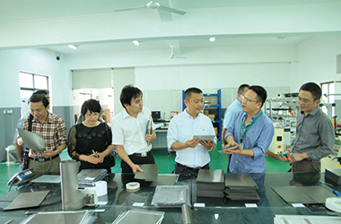 Chen Haiping, deputy head of Dinghai District, Zhoushan City, and his party came to our company for investigation and investigation